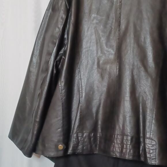 ANDREW MARC New York Women's Black Genuine Leather Jacket. 2X - Picture 12 of 16